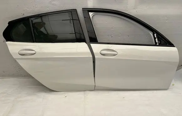 BMW 1 F40 Front door 