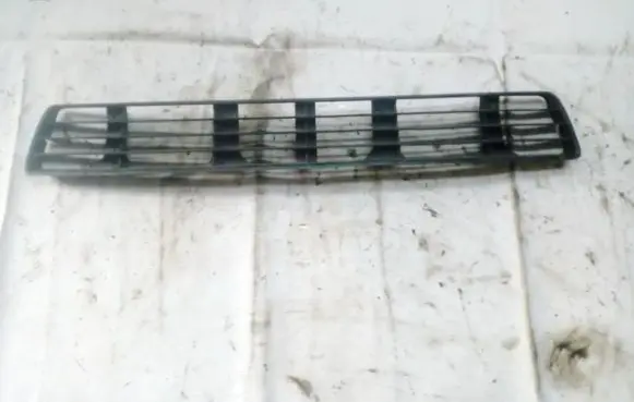 Audi A4 S4 B5 8D Front bumper lower grill 8d0807683