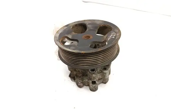Land Rover Discovery 3 - LR3 Power steering pump V6D0VB500400U34