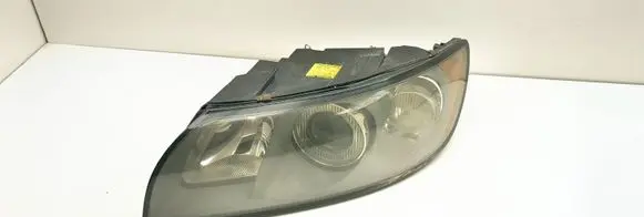 Volvo V50 Headlight/headlamp 30698648