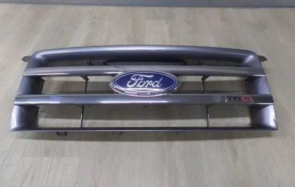 Ford Ranger Front bumper upper radiator grill UR8750711 45876