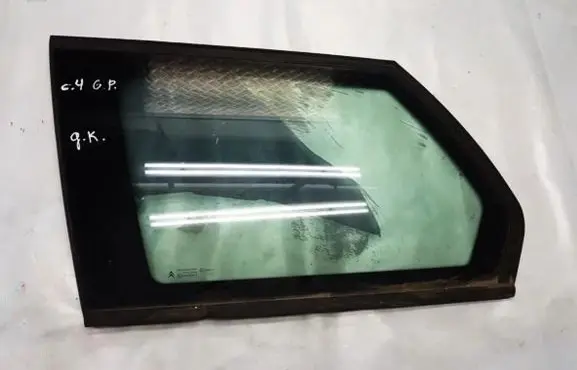 Citroen C4 Grand Picasso Rear side window