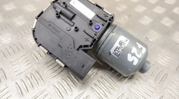 BMW X3 F25 Wiper motor 7021316 1137328560