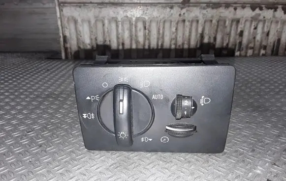 Ford Focus Light switch 4M5T13A024CA