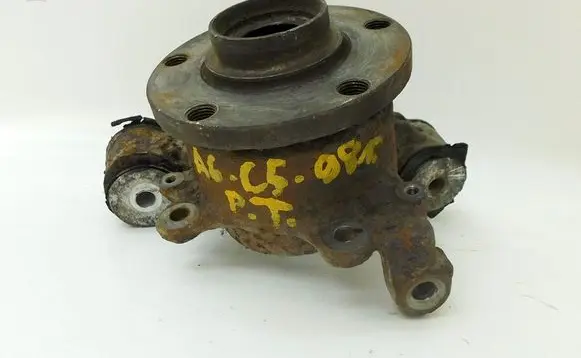 Audi A6 S6 C5 4B Rear wheel bearing hub 193466