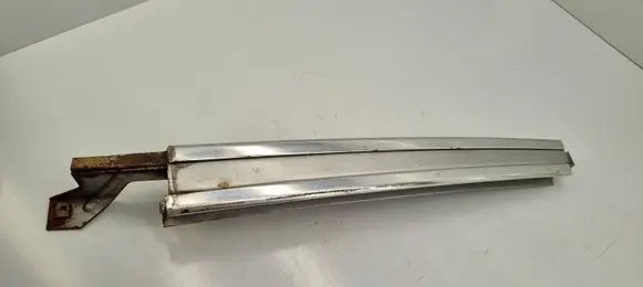 Mercedes-Benz S W126 Rear door windshield rail 