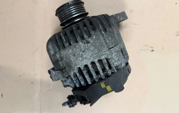 Hyundai i20 (GB IB) Generator/alternator 373002A401