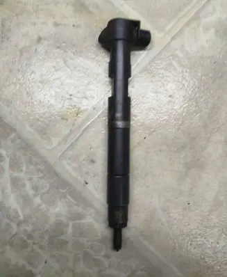 Mercedes-Benz CLA C117 X117 W117 Fuel injector 28230891 A6510701387