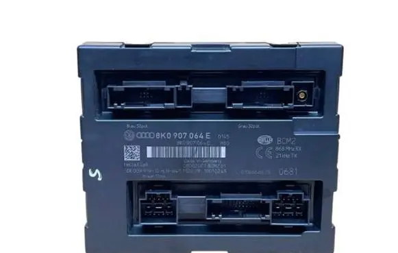 Audi A4 S4 B8 8K Comfort/convenience module 8K0907064E 00002001 5DK00991910