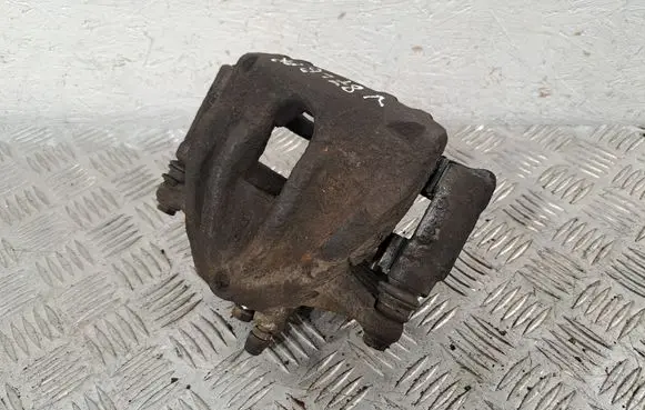 Toyota Corolla Verso AR10 Front brake caliper 4773005060 4772105060