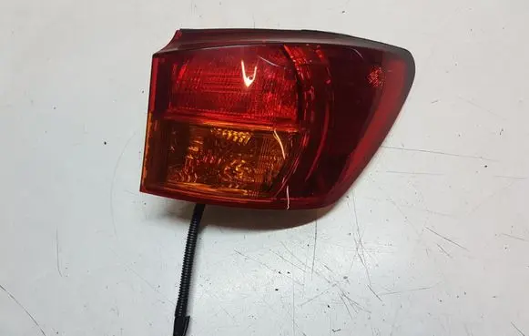 Lexus IS 220D-250-350 Rear/tail lights