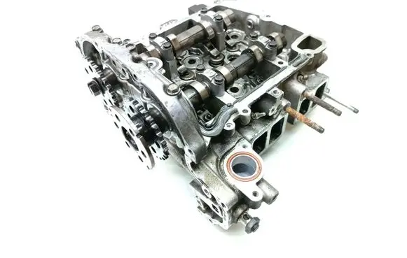 Subaru Outback Engine head T20D101