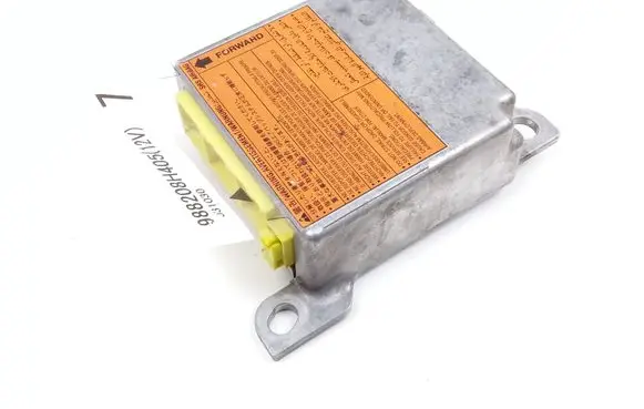 Nissan X-Trail T30 Airbag control unit/module 988208H405