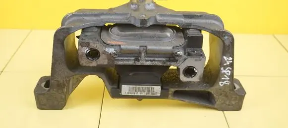 Mercedes-Benz B W246 W242 Engine mount vacuum valve A2462401817 651901