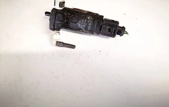 Volkswagen Fox Windscreen/windshield washer pump 1k6955651