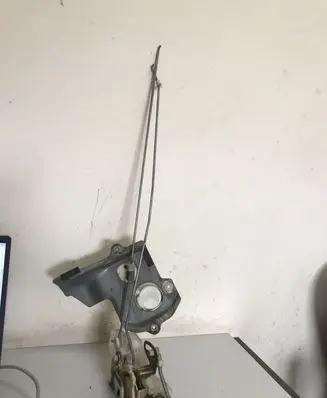 Mitsubishi Pajero Sport I Rear door lock MR970610