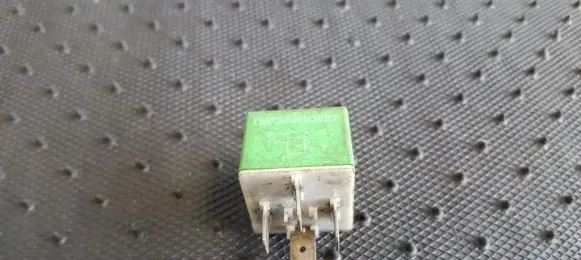 Peugeot 306 Other relay 12V25A03601