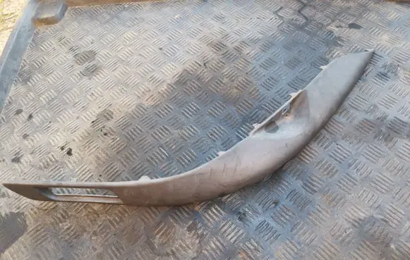 Volvo S80 Front bumper splitter molding 09151826