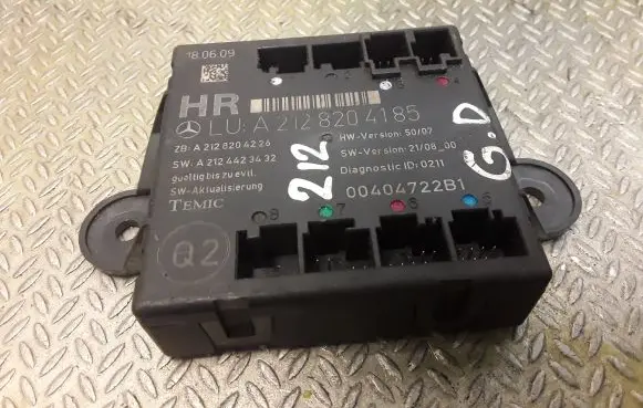 Mercedes-Benz E W212 Door control unit/module 2128204185 A2128204185