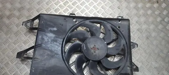 Ford Mondeo MK II Radiator cooling fan shroud 95BB8C607 95BB-8C607
