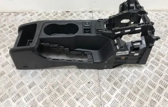 Ford Focus Center console BM51A045M62