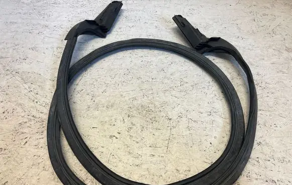 Audi A5 Sunroof sealing rubber 8W7825397 5303232