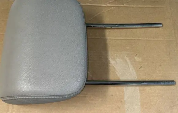 Mercedes-Benz GL X164 Third row seat headrest 