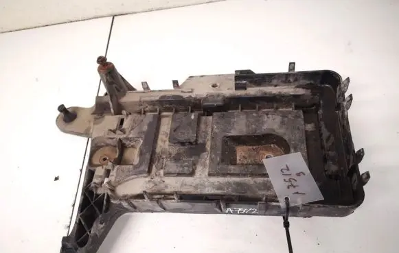 Skoda Octavia Mk2 (1Z) Battery box tray 1k0915333c