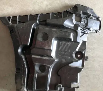 BMW 8 G14 Rear bumper mounting bracket 8075301 T312 21754011