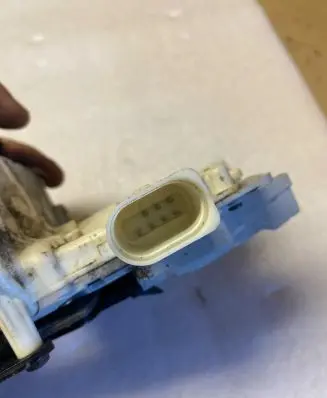 Audi A4 S4 B7 8E 8H Front door lock