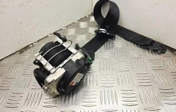 Mini One - Cooper F56 F55 Front seatbelt 7313283 006R0000 625831200