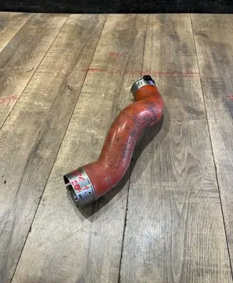 Intercooler hose/pipe