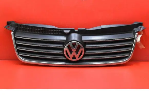 Volkswagen PASSAT B5.5 Front grill 3B0853651L
