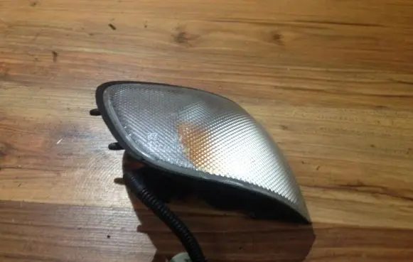 Nissan Sunny Front indicator light 3305