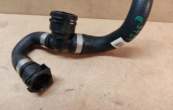 BMW 2 F22 F23 Engine coolant pipe/hose 8616531 17128616531