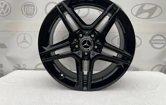 Mercedes-Benz C W205 R18 alloy rim A2054019500 A2054019600