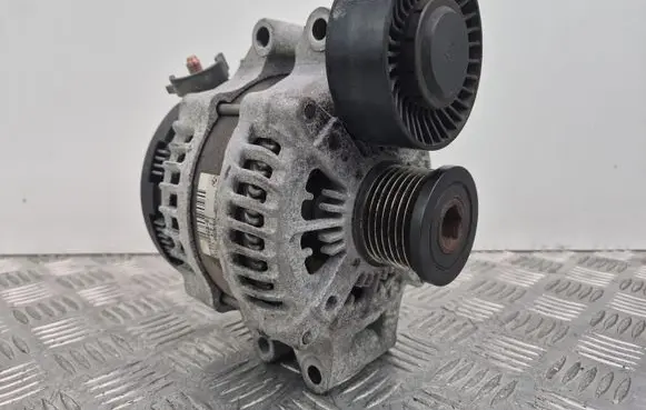 BMW 1 E81 E87 Generator/alternator 7550468