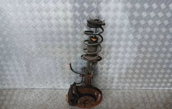 Mazda 3 III Front wheel hub spindle knuckle