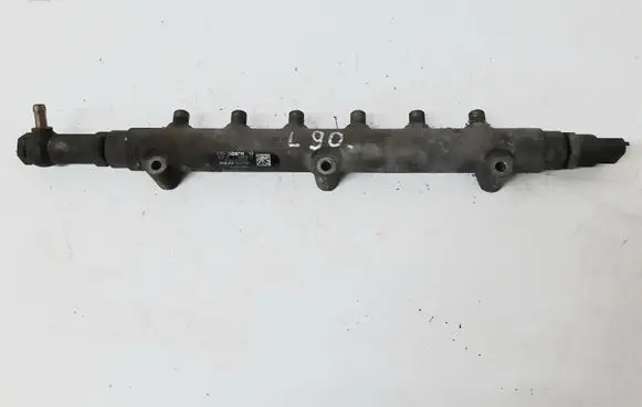 Volvo XC90 Fuel main line pipe 30622085 0445215015