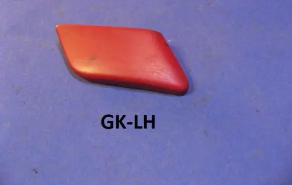 Rear fender molding trim