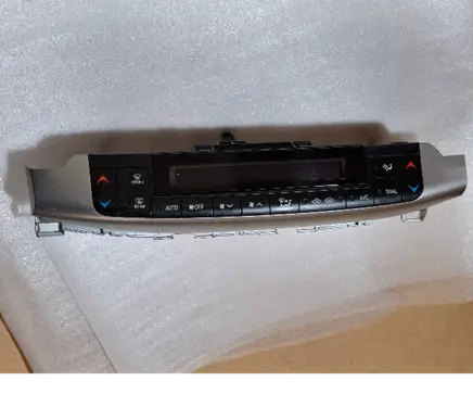 Lexus CT 200H Climate control unit 5590076060 2322002E3A
