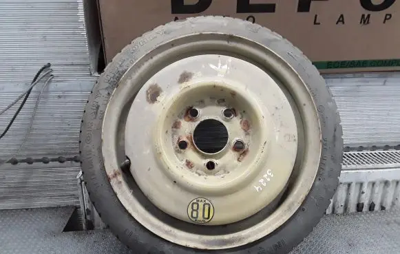 Mazda 3 I R15 spare wheel 