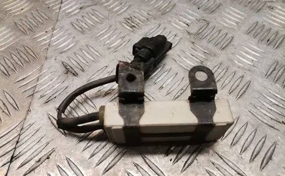 Toyota Yaris Coolant fan relay 