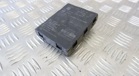 Volkswagen Tiguan Keyless (KESSY) go control unit/module 3Q0959435N