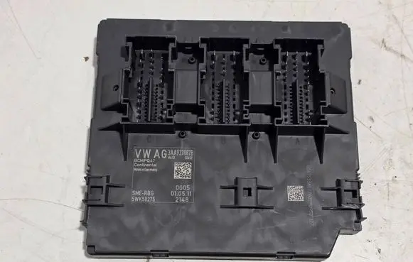 Volkswagen PASSAT B7 Comfort/convenience module 3AA937087B 5WK50275 BCMPQ47