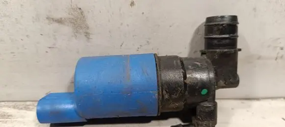 Jaguar XE Windscreen/windshield washer pump AV6113KO82AA