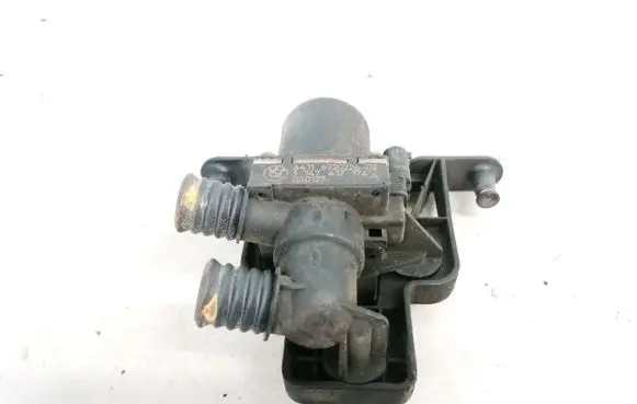 BMW 5 E60 E61 Coolant heater control valve 1147412174 64116920226-02