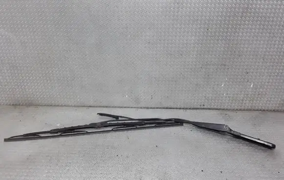 Renault Master II Windshield/front glass wiper blade 8200072778