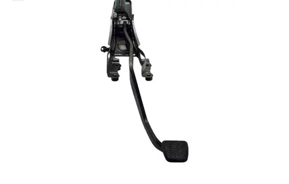 Toyota Avensis T270 Brake pedal 3132142010