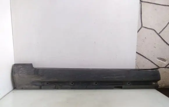 Volvo S60 Side skirt front trim 